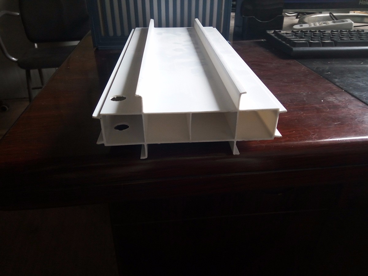 台北立面拉缝板 (1)150MM宽拉缝板